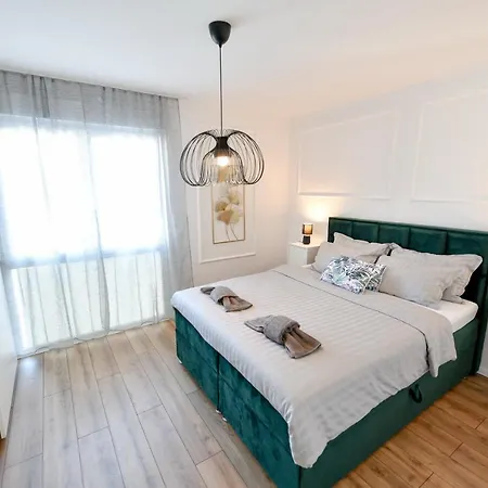 Deluxe Soline Apartment