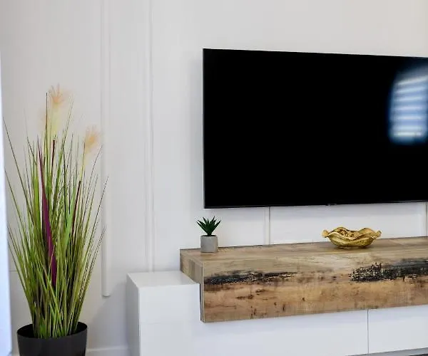 Deluxe Soline Apartamento *